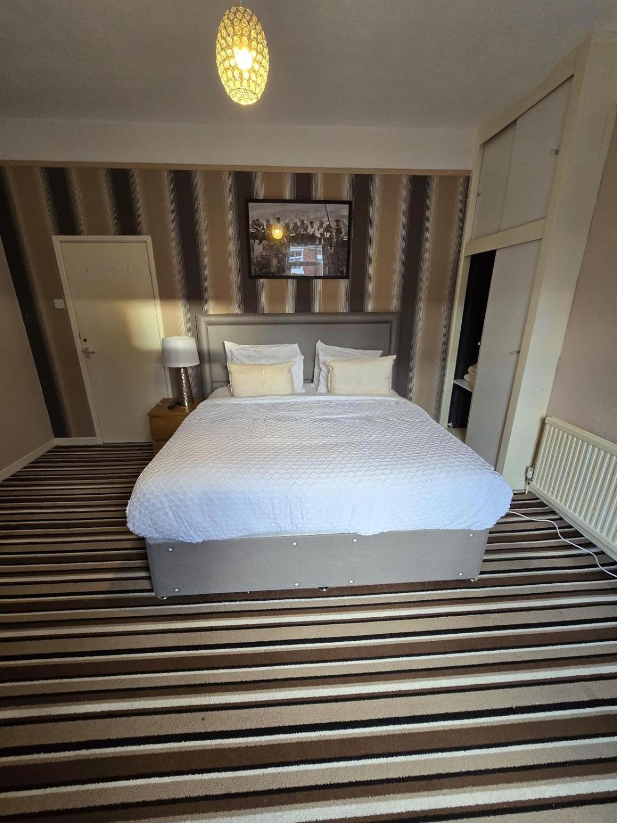 Poshval Hotel Manchester Exterior photo